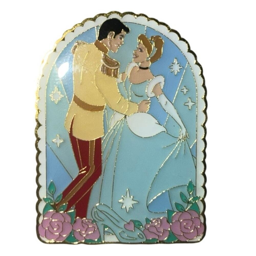 Cinderella and Prince Charming
BoxLunch- Princess Dancing Scene blind box pin